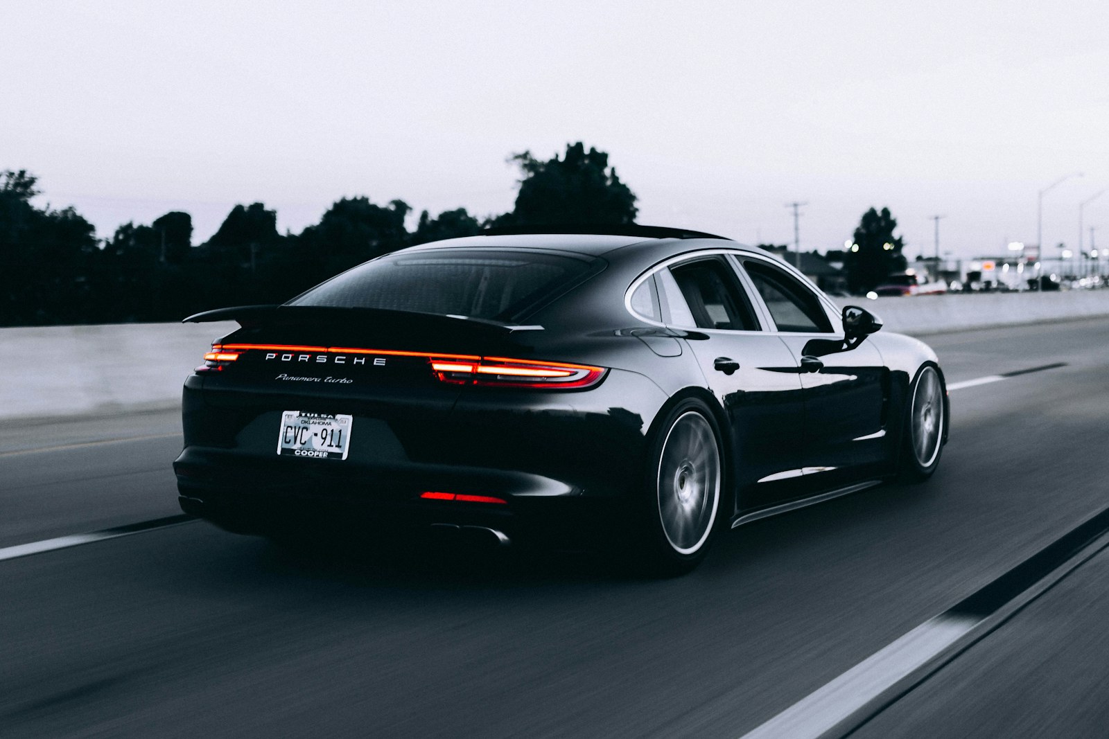 Porsche 911 Carrera in studio lighting